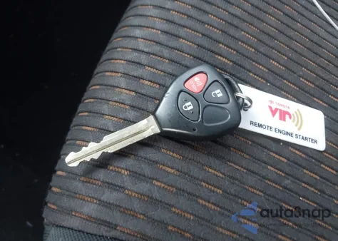 2013 Toyota 4Runner Sr5 z USA, uszkodzony, nr VIN JTEZU5JR8D5054866